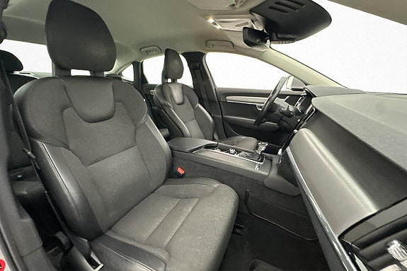 Volvo S90 25 of 30