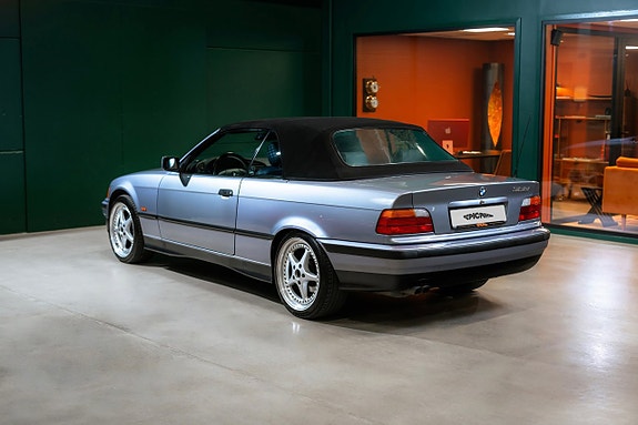 BMW 328 12 of 22