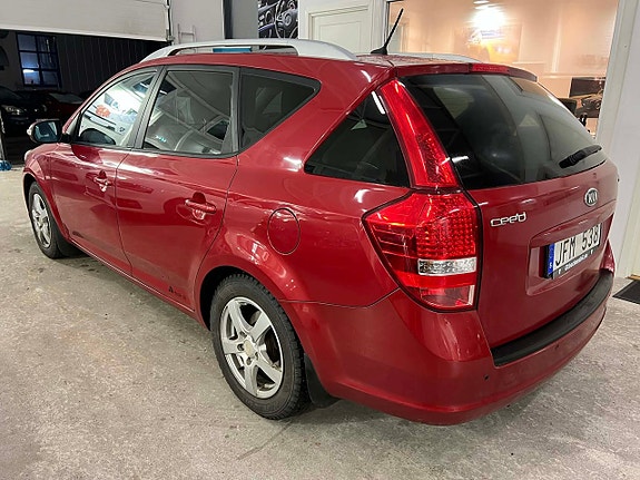 Kia Ceed 4 of 5