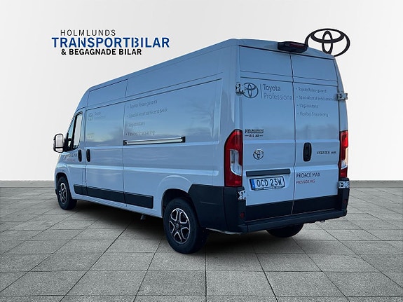 Toyota ProAce Max 2 of 5