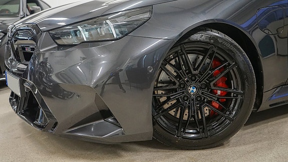 BMW M5 3 of 5