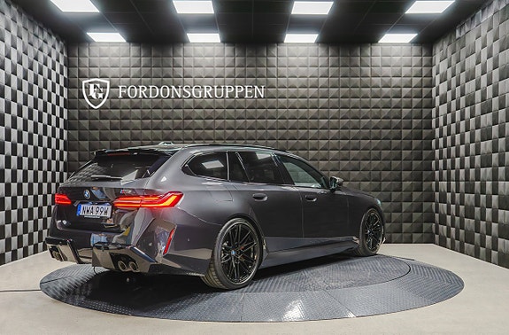 BMW M5 8 of 28
