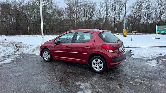 Peugeot 207 3 of 5