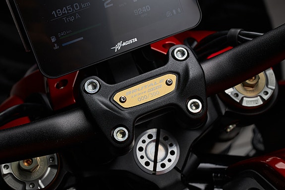 MV Agusta Brutale 950 Serie Oro 5 of 10