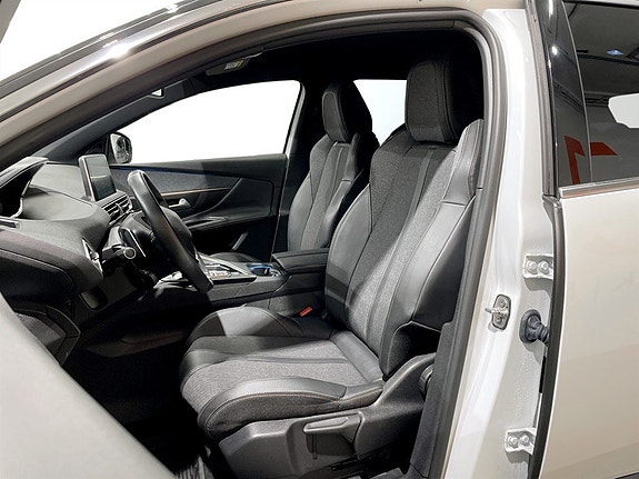 Peugeot 3008 4 of 5