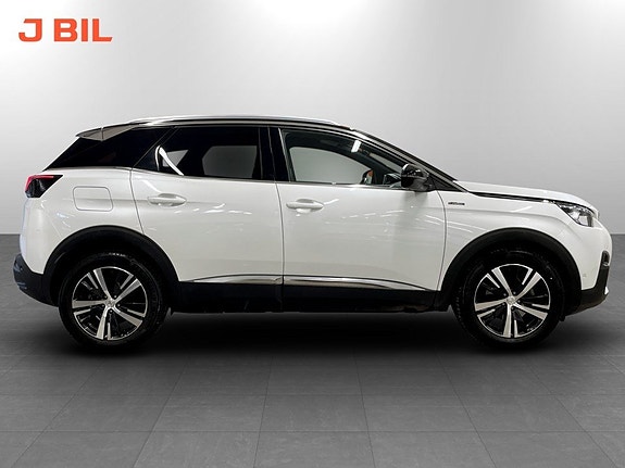 Peugeot 3008 13 of 15