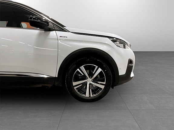 Peugeot 3008 14 of 15