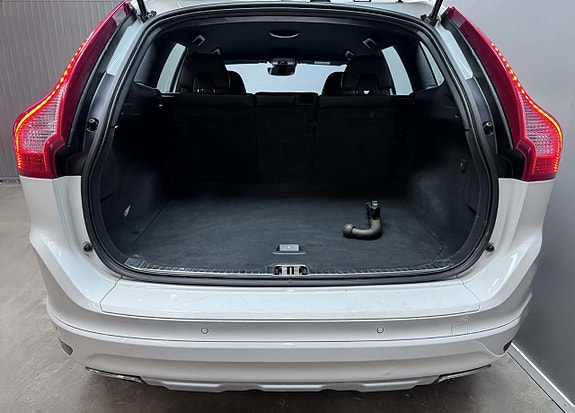 Volvo XC60 9 of 22