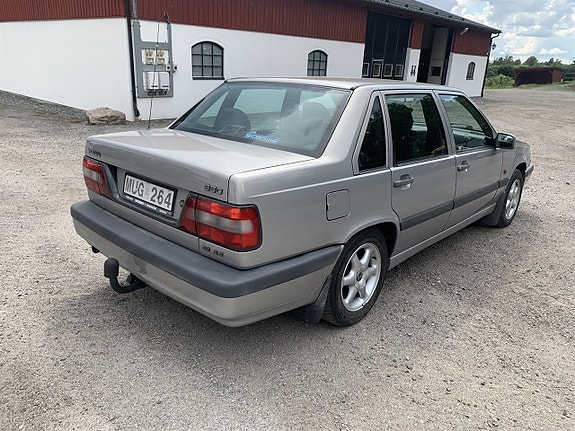 Volvo 850 3 of 12