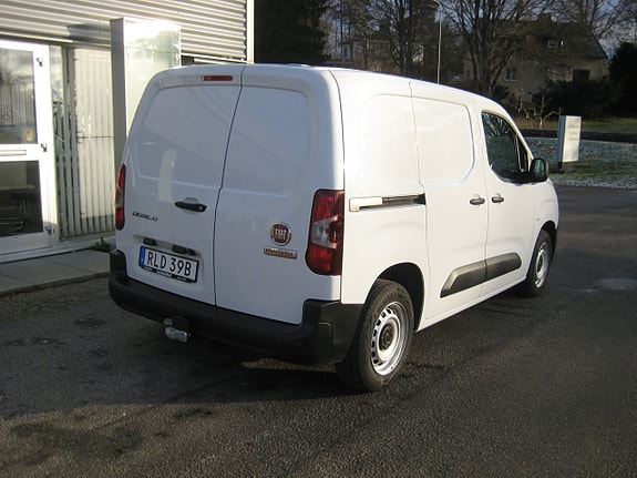 Fiat Doblo 2 of 5