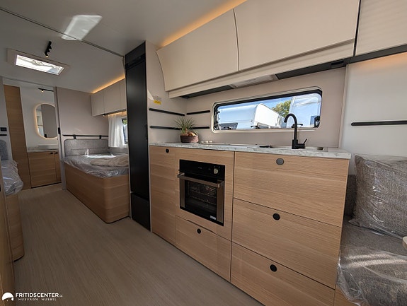 Adria ADORA 663 UT *Rymlig / Året runt / Långbäddar 17 of 21