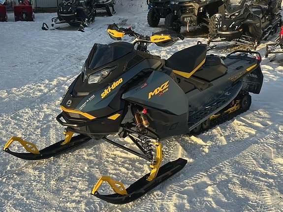 Ski-doo MXZ X-RS Competiton 850 E-Tec Turbo R *HUB -26