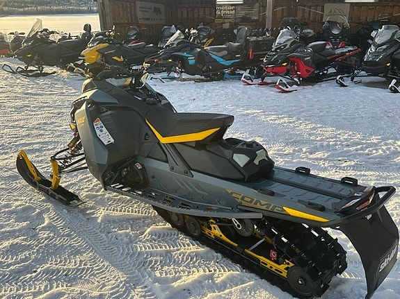 Ski-Doo MXZ X-RS Competiton 850 E-Tec Turbo R *HUB -26 3 of 5