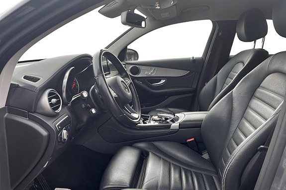 Mercedes-Benz GLC250 6 of 11