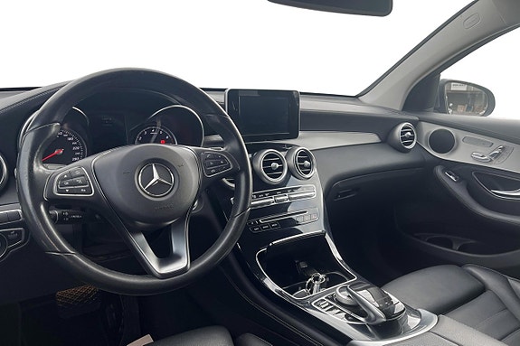 Mercedes-Benz GLC250 8 of 11