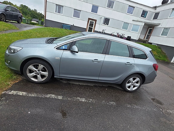 Opel Astra 4 of 5