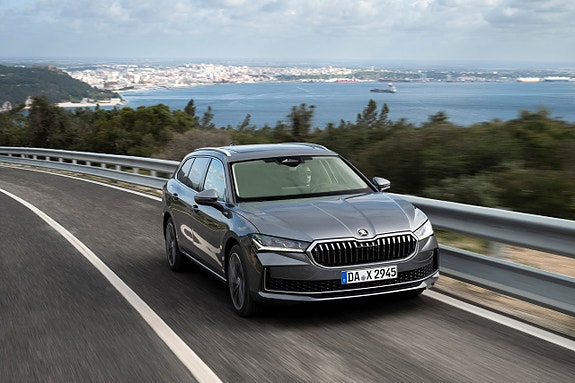 Skoda Superb 3 of 3