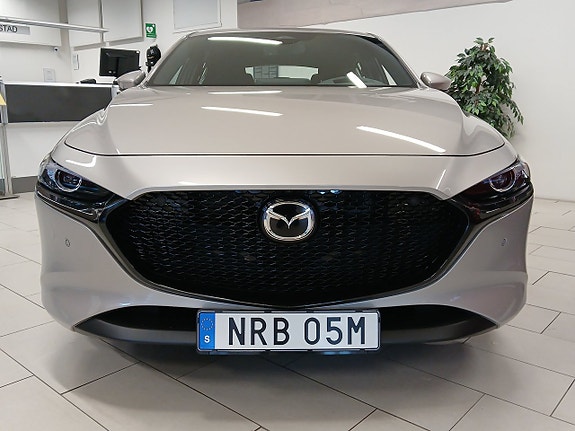 Mazda 3 4 of 17