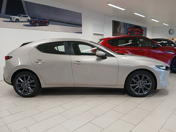Mazda 3 3 of 17