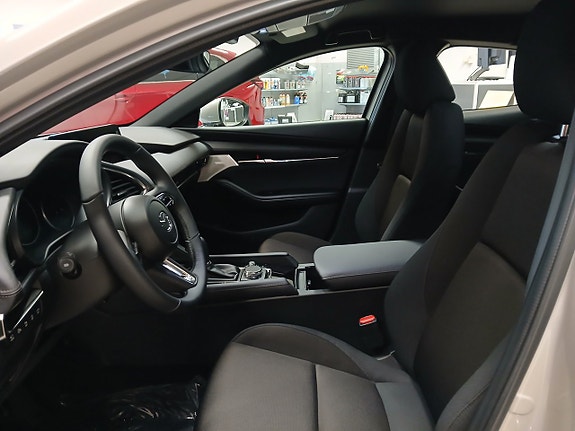 Mazda 3 8 of 17