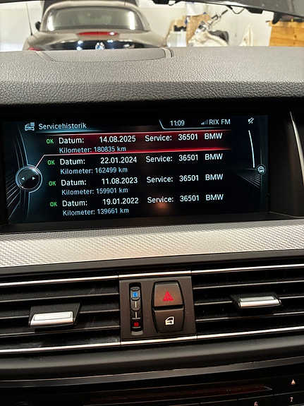 BMW 520d 2 of 5