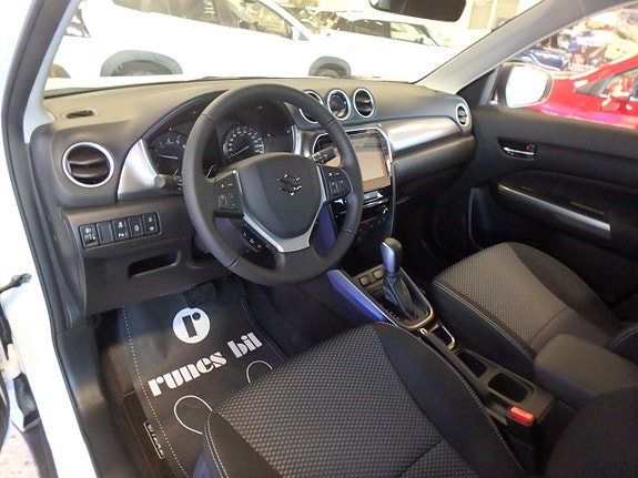 Suzuki Vitara 4 of 5