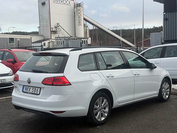Volkswagen Golf VII 7 of 9