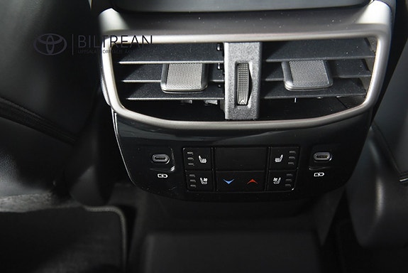 Lexus RX450h+ 8 of 20