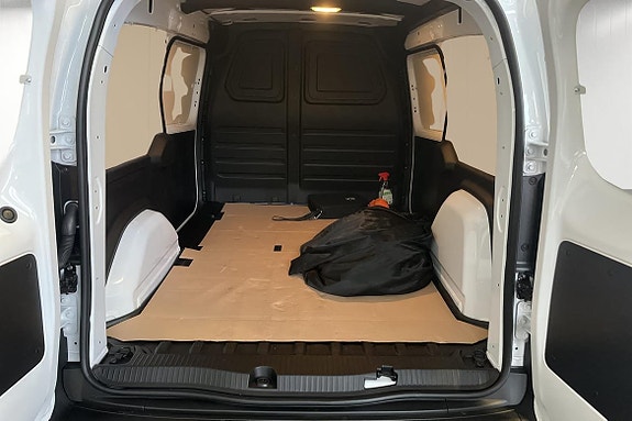 Mercedes-Benz eCitan 16 of 17