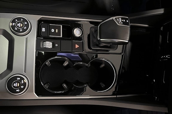 Volkswagen Touareg 17 of 20