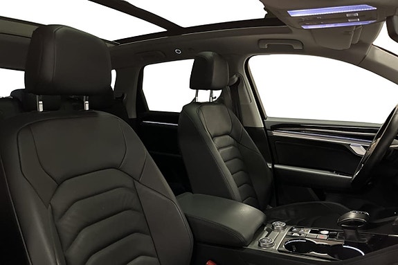 Volkswagen Touareg 16 of 20