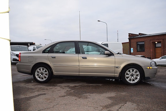 Volvo S80 4 of 13