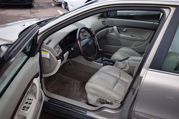 Volvo S80 10 of 13