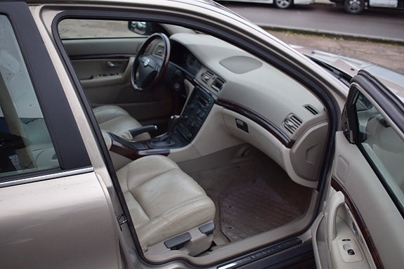 Volvo S80 12 of 13