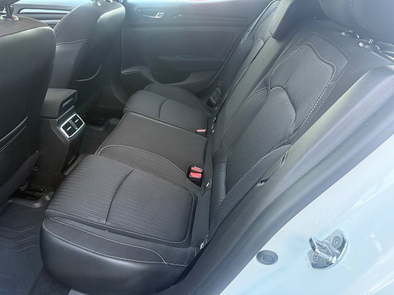 Renault Megane IV 9 of 12