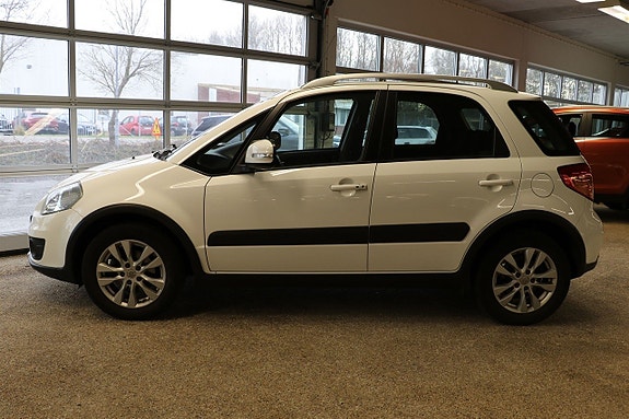 Suzuki SX4 4 of 5