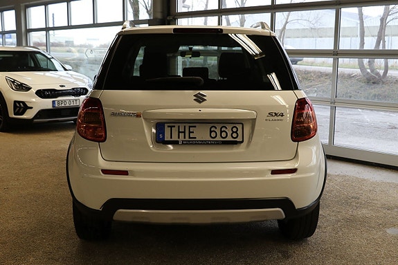 Suzuki SX4 14 of 15