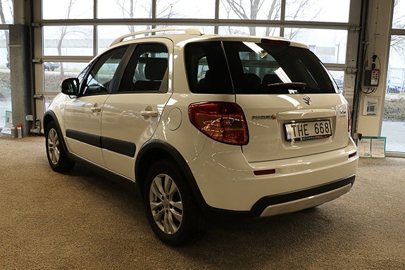 Suzuki SX4 13 of 15