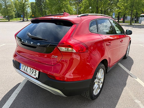 Volvo V40 Cross Country 5 of 19