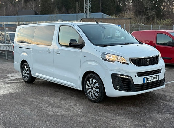 Peugeot Traveller 4 of 5
