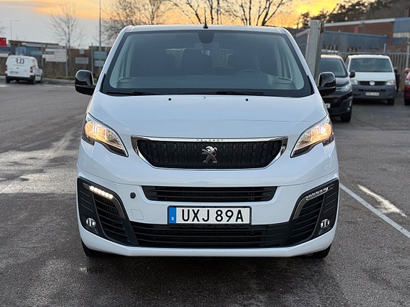 Peugeot Traveller 5 of 5