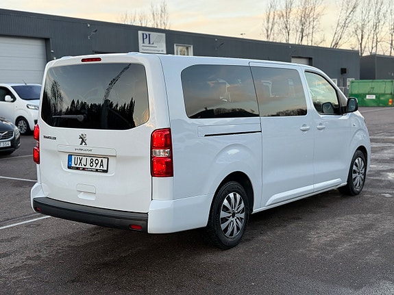 Peugeot Traveller 7 of 16