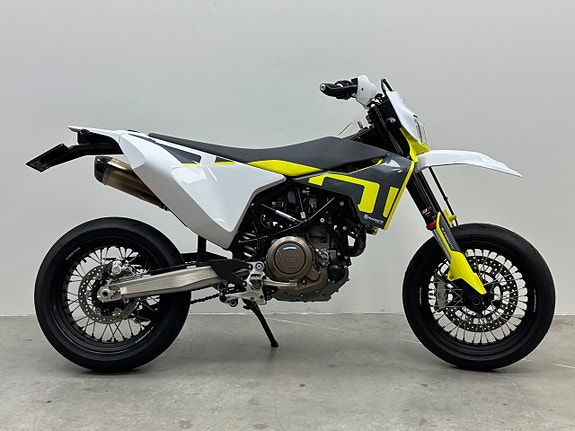 Husqvarna 701 Supermoto  Vinterkampanj Passa på Räntefritt 36 mån