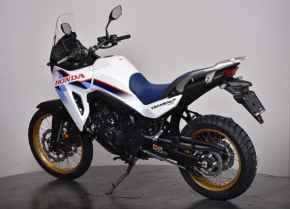 Honda XL750 Transalp Boka din Transalp idag! 11 of 19