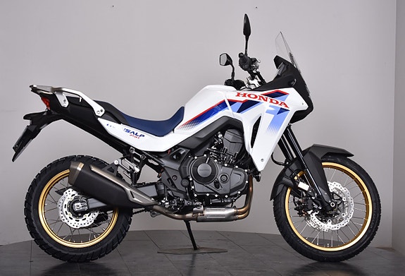 Honda XL750 Transalp Boka din Transalp idag! 17 of 19