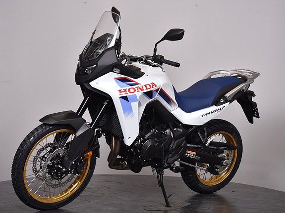 Honda XL750 Transalp Boka din Transalp idag! 7 of 19