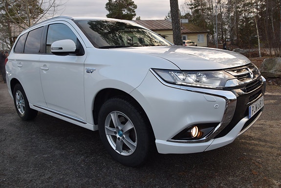 Mitsubishi Outlander 3 of 22
