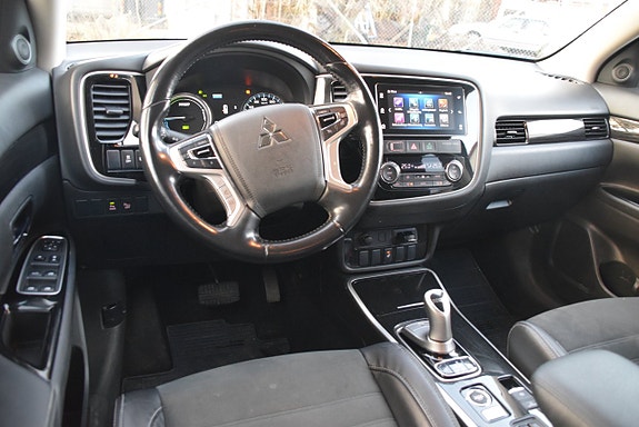 Mitsubishi Outlander 7 of 22