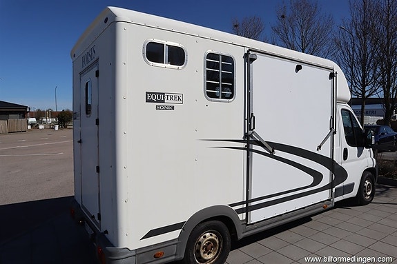 Peugeot Boxer 19 of 27