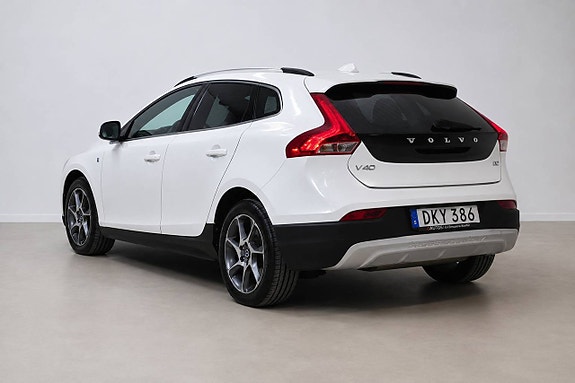 Volvo V40 Cross Country 5 of 5